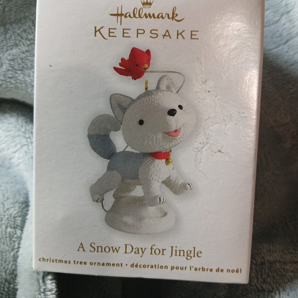 Hallmark Keepsake Snow Day Rare 2012 Jingle Ornament Dog Chasing Cardninal Bird